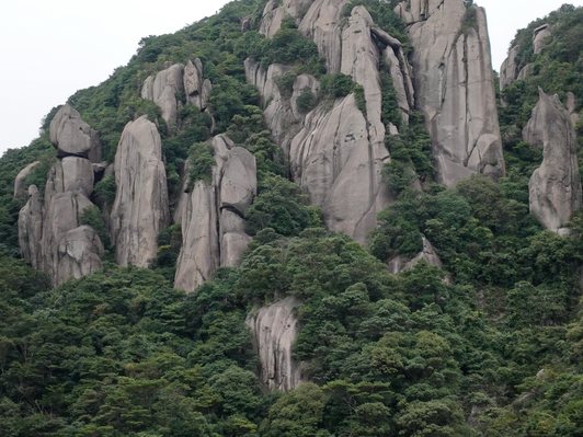 Phúc Đỉnh và núi Thái Mỗ: ngọn núi đá ba mặt nhìn ra Đông Hải