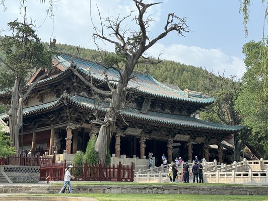 Tấn Từ ở Thái Nguyên: cầu chữ thập cổ nhất và suối ba mươi năm mới chảy lại