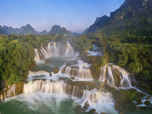 Nam Ninh và thác Đức Thiên: thác xuyên biên giới lớn nhất châu Á