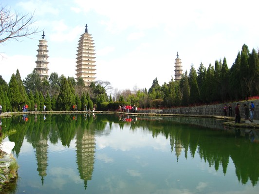 Người dẫn tour bản địa ở Đại Lý: nghề kể chuyện phố cổ