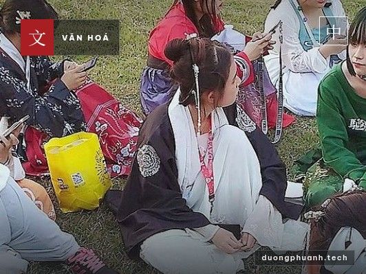 Hán phục: bộ áo bị ngắt mấy trăm năm và hai thập kỷ đi tìm lại