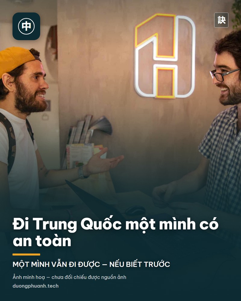 Phố đi bộ Vương Phủ Tỉnh ở Bắc Kinh về đêm, người đi lại đông