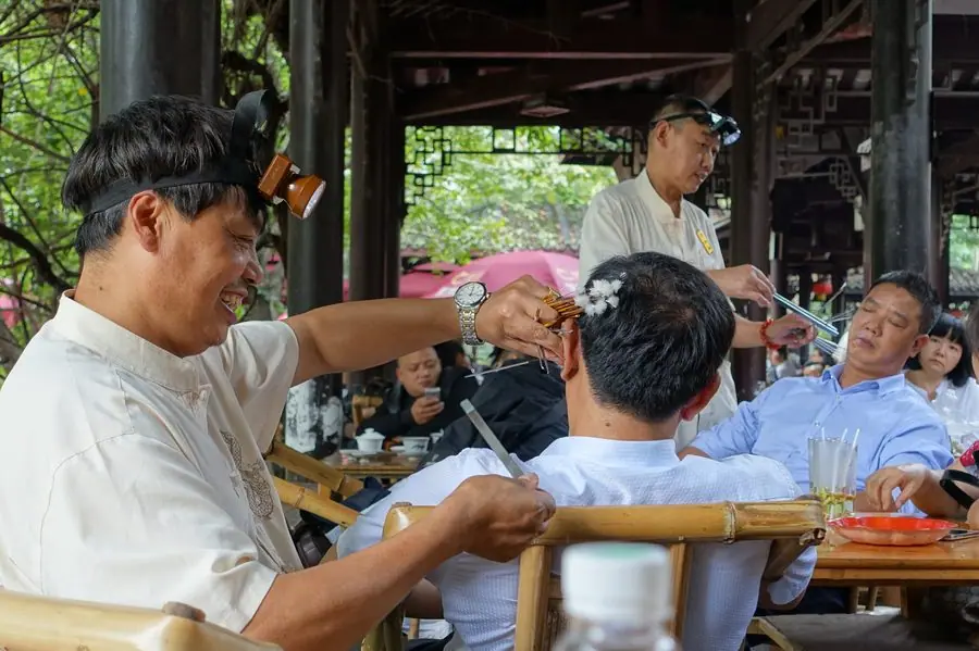Trà nơi công cộng