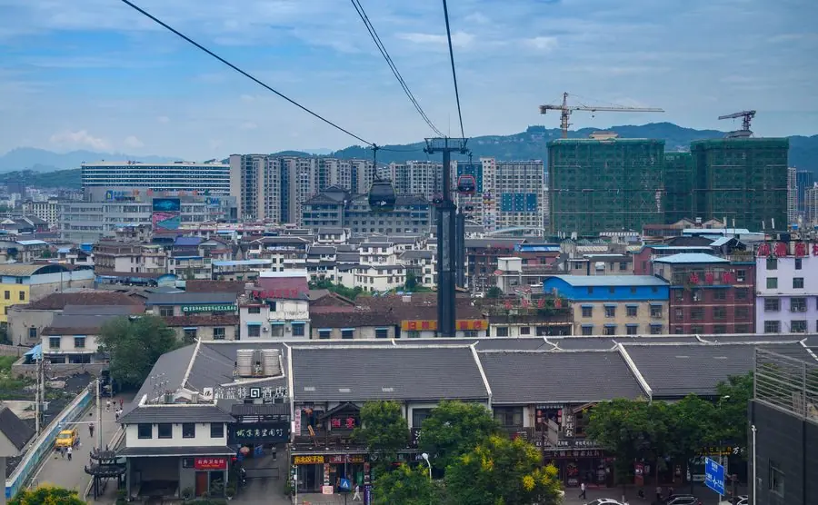 Lên đỉnh Trương Gia Giới
