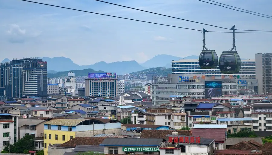 Lên đỉnh Trương Gia Giới